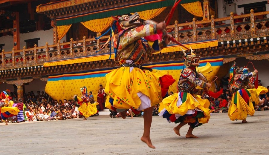  NEPAL E BHUTAN PER IL FESTIVAL DI PARO
